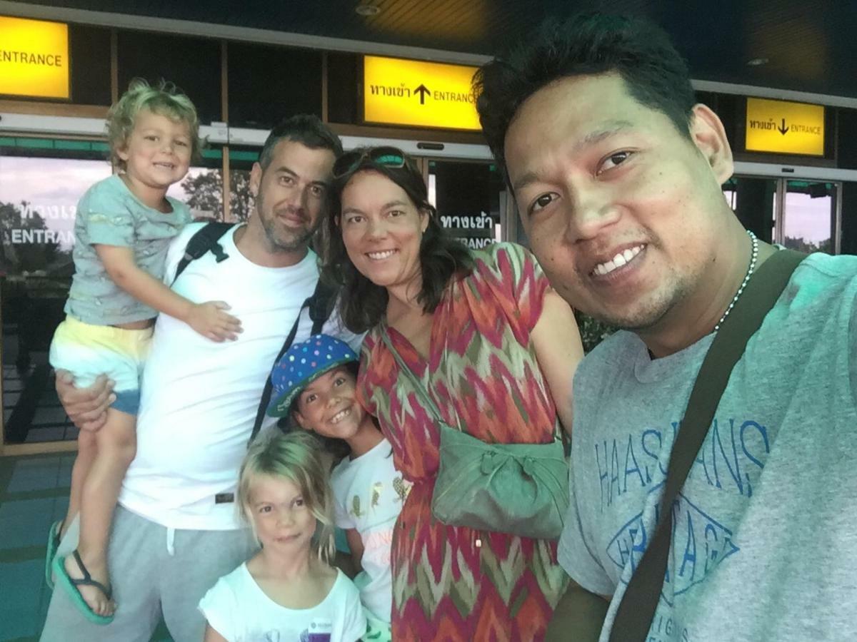 You In House Urt Surathani Airport Surat Thani Exterior foto